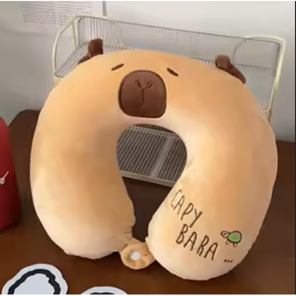 PELUCHE ALMOHADA DE VIAJE CAPIBARA X35CM