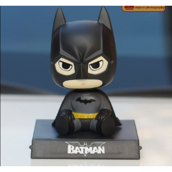 MUÑECO BATMAN MUEVE LA CABEZA X1 13CM