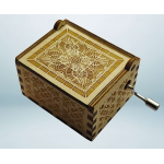 CAJITA  MUSICAL PERSONAJES 7CM